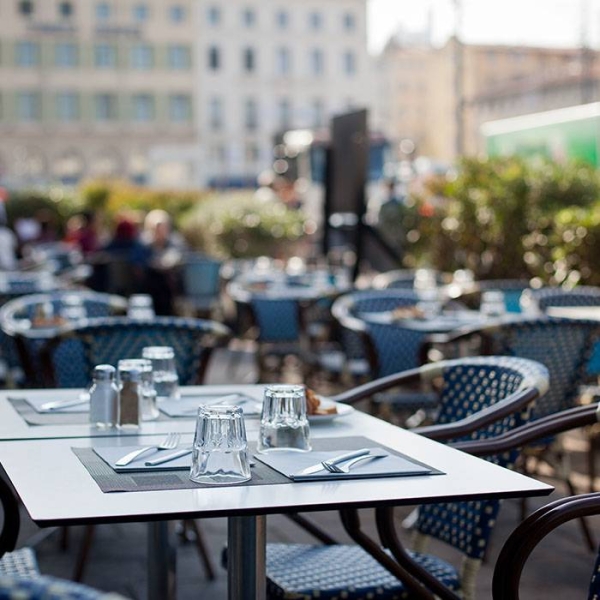 Brasserie Om Café - Restaurant Vieux Port Marseille